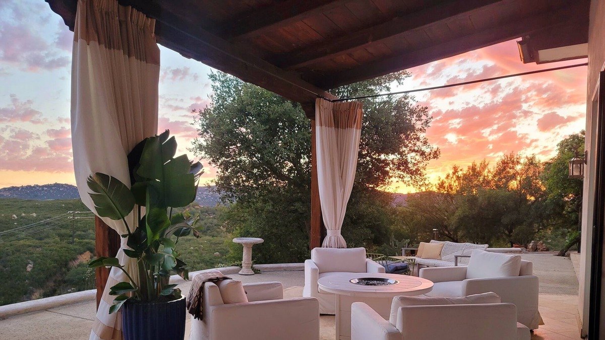 Murrieta Villa | Amazing Views in Wine Country Private Villa