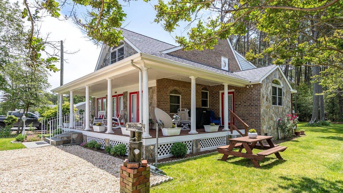 Deltaville House | Amazing views of the Chesapeake Bay.