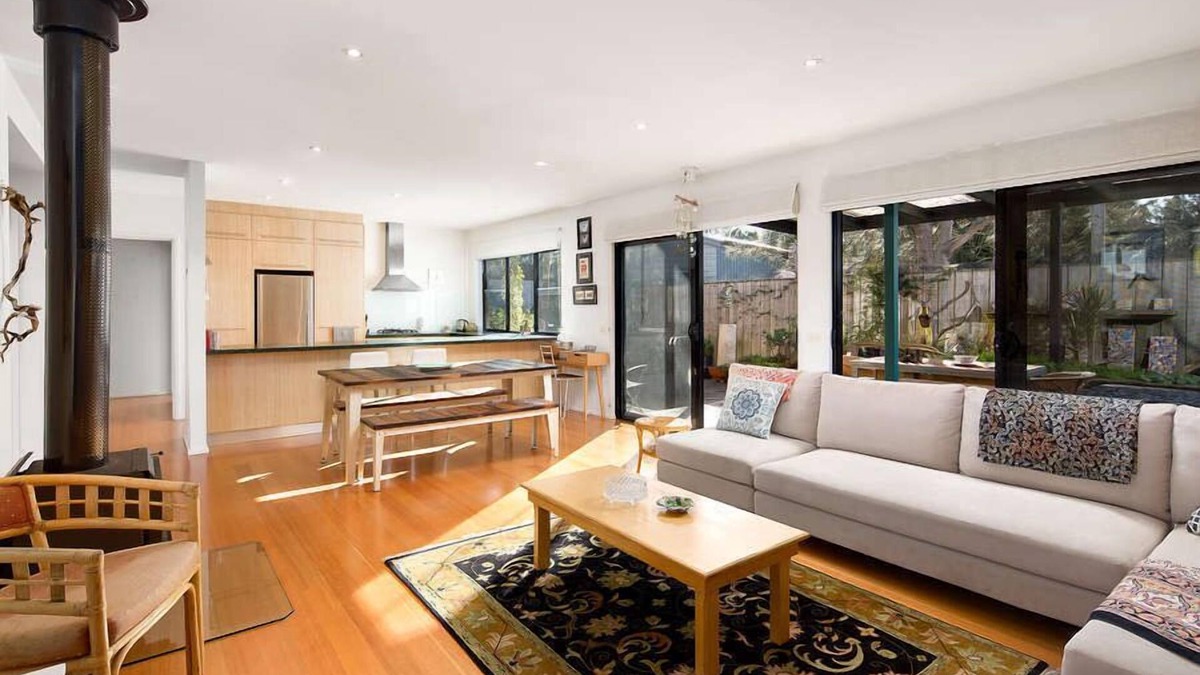 Silverleaves Apartment | Amazing Views - outdoor spa and pet friendly