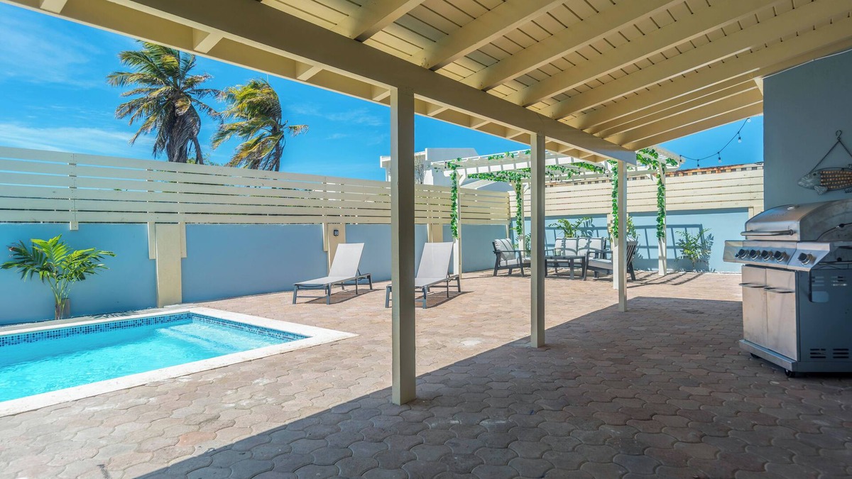 Opal House | Amazing Villa Near to the Beach
