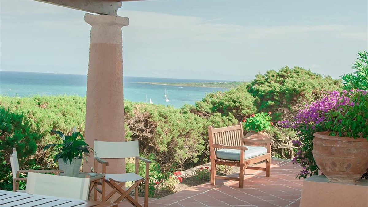 La Pelosa Villa | Amazing villa overlooking the Gulf of Asinara