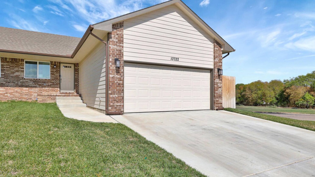 Wichita House | Amazingly modern, cozy home in the heart of Wichita,KS
