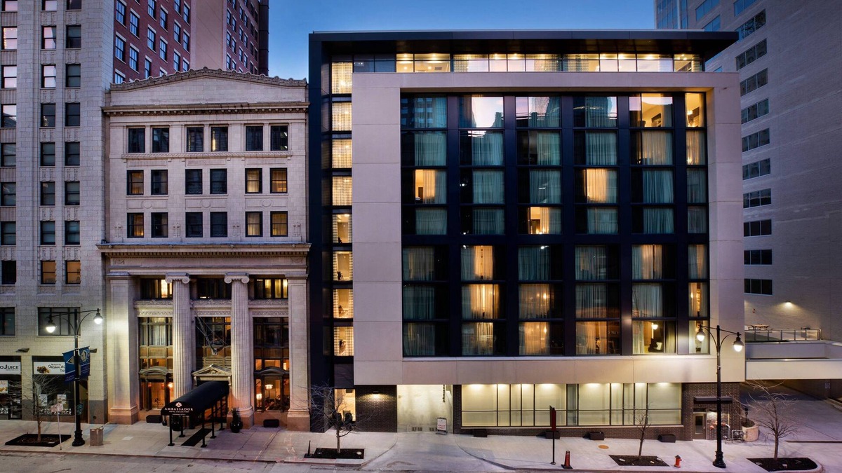 Downtown Kansas City Hotel | Ambassador Hotel Kansas City, Autograph Collection