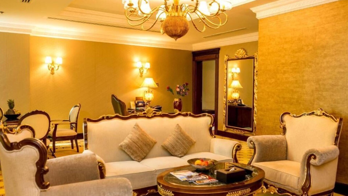 Al Barsha 1 Hotel | Ambassador One Bedroom Near Mall Of Emirates By Luxury Bookings