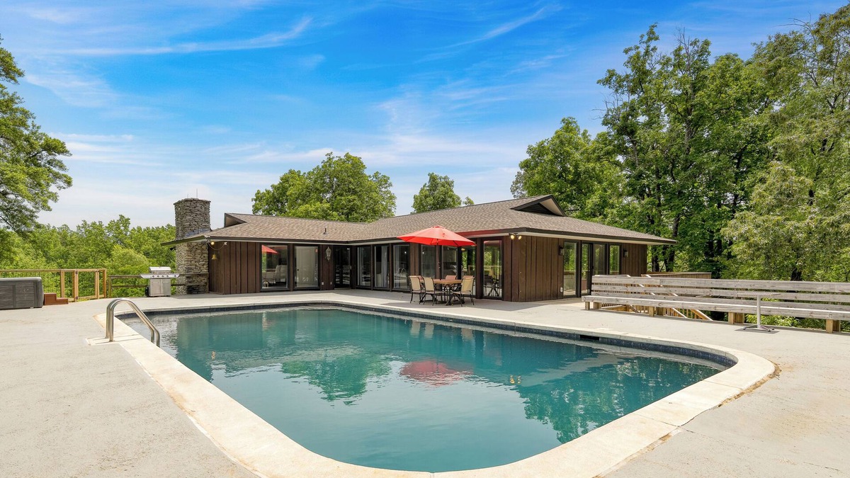 New Market House | Amber Escape by AvantStay | 3 Unique Spaces + Pool