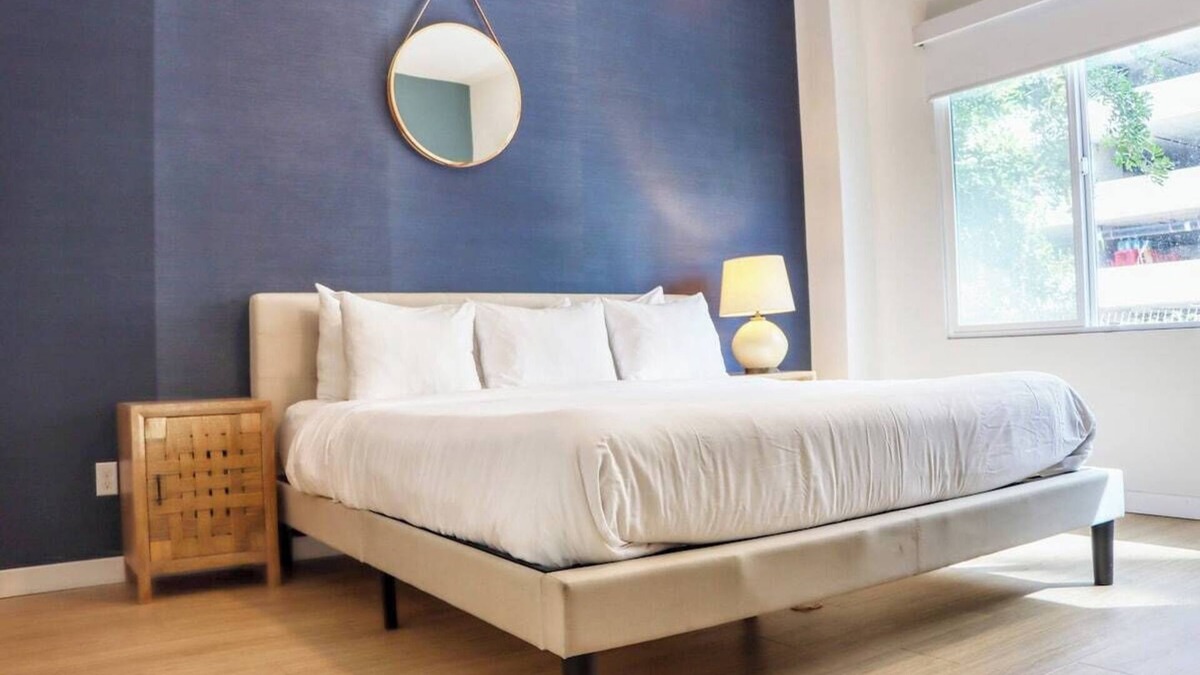 East Village Apartment | Ambient Oasis in the Heart of San Diego