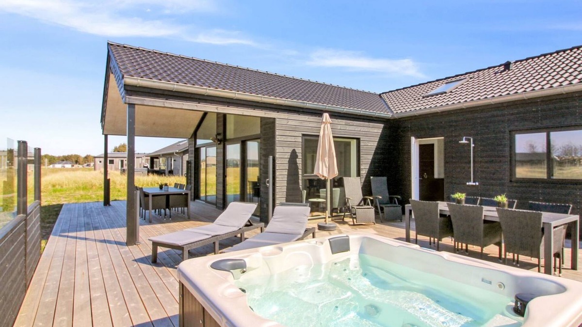 Lokken House | "Ambra" - 950m from the sea by Interhome
