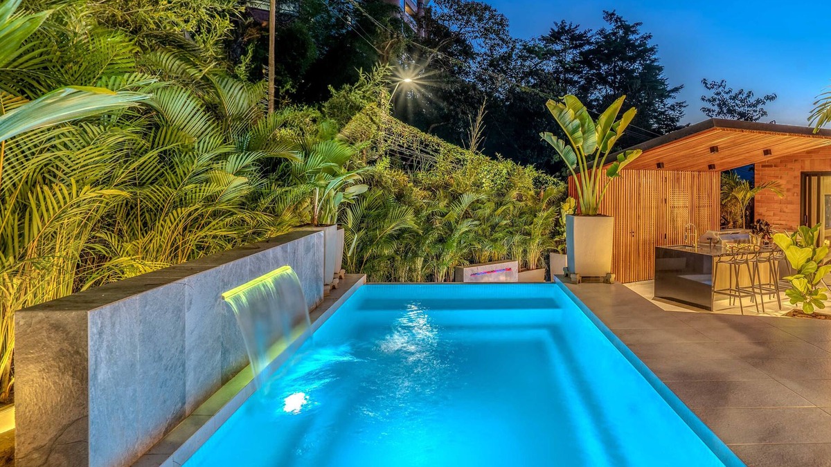 El Poblado Villa | Amenity Packed W Cold Plunge/Sauna/Pool/Jacuzzi