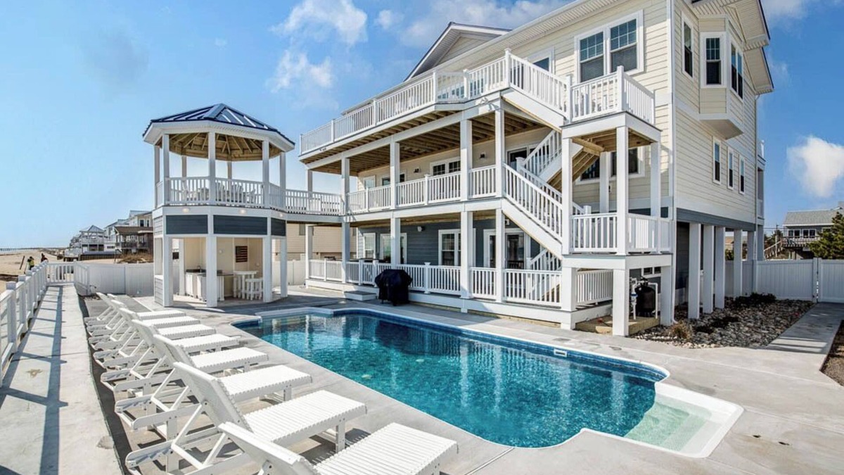 Sandbridge House | American Dream | Oceanfront | Dog Friendly, Private Pool, Hot Tub