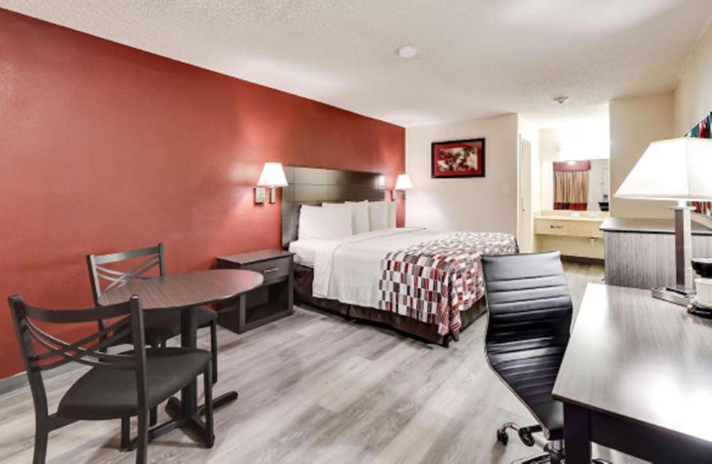 Corsicana Hotel | American Inn
