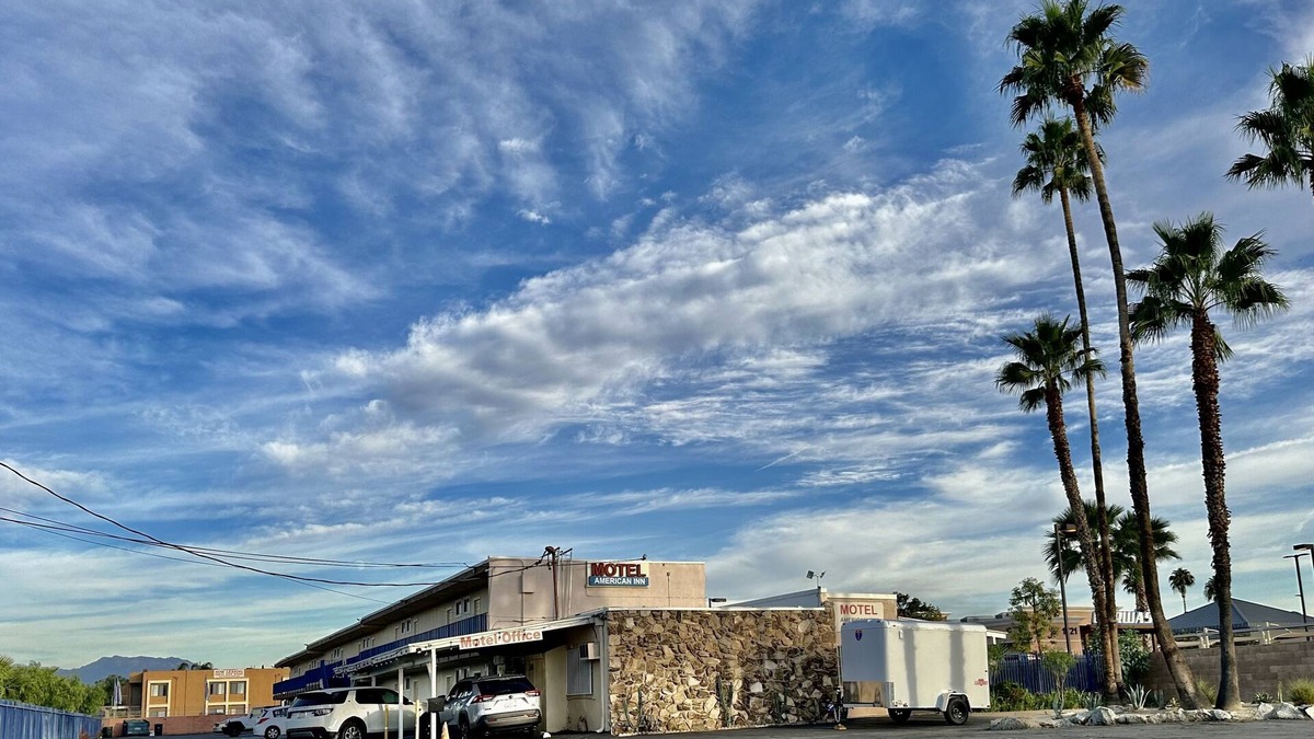 Perris Hotel | American Inn