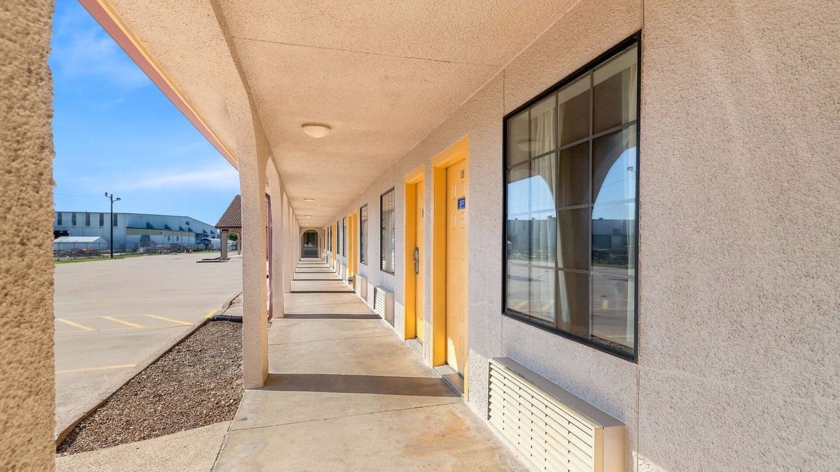 Bonham Hotel | Americas Best Value Inn Bonham