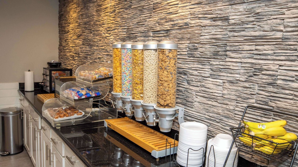 Harlingen Hotel | Americas Best Value Inn Harlingen
