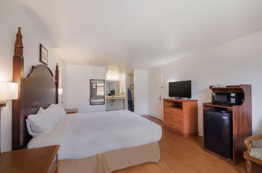 Lockhart Hotel | Americas Best Value Inn Lockhart TX