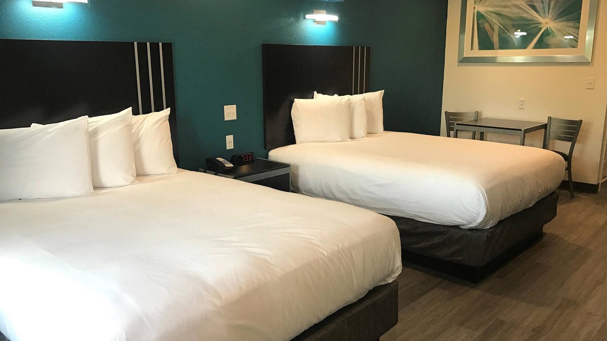Sumter Hotel | Americas Best Value Inn & Suites Sumter
