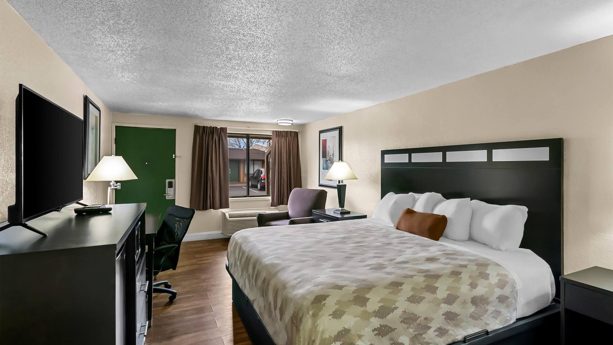 Martinsburg Hotel | Americas Best Value Inn Martinsburg