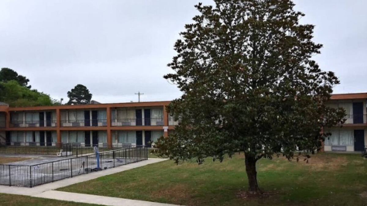 Wilson Apartment | Americas Best Value Inn Wilson - UNIT 26 2 BED FIRST FLOOR