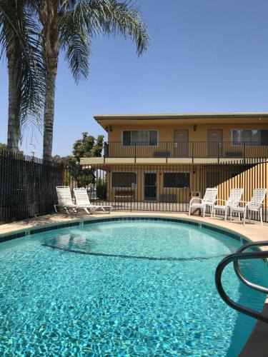 Visalia Hotel | Americas Best Value Inn Visalia