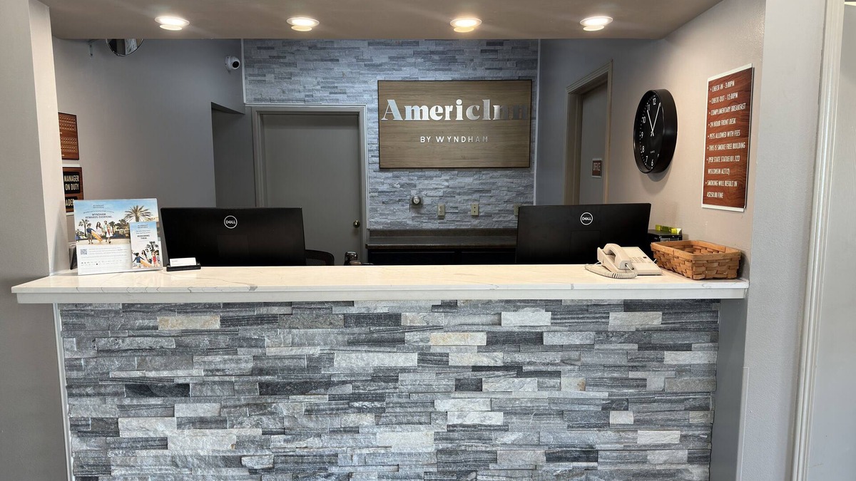 Mauston Hotel | AmericInn by Wyndham Mauston