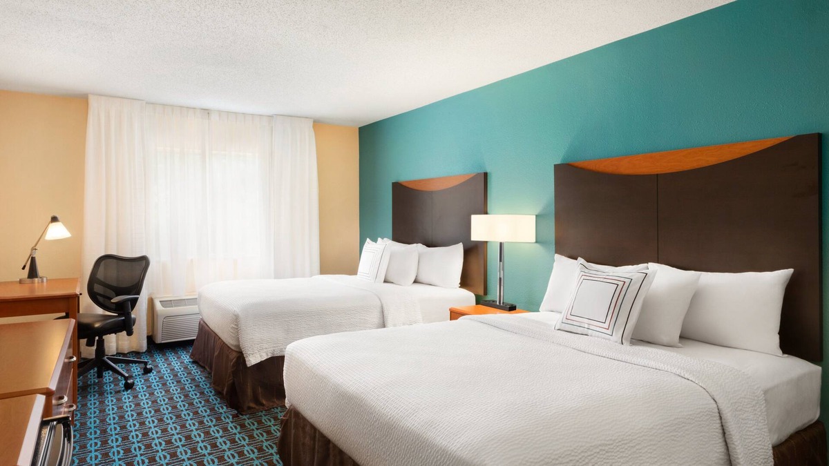 Grand Forks Hotel | AmeriVu Inn and Suites Grand Forks