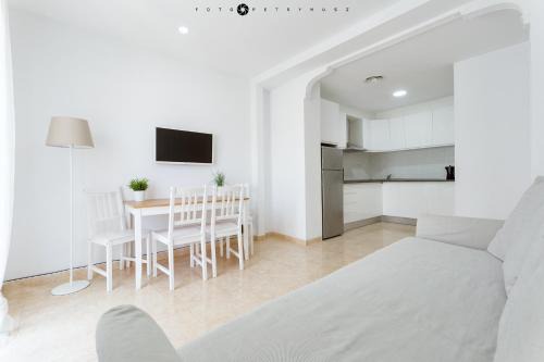 Alicante Apartment | Amiga
