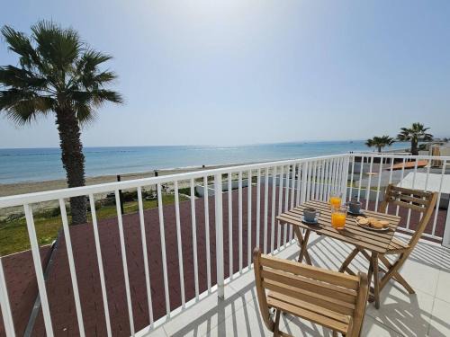 Pervolia Villa | Ammos Beachfront Villa Paradise