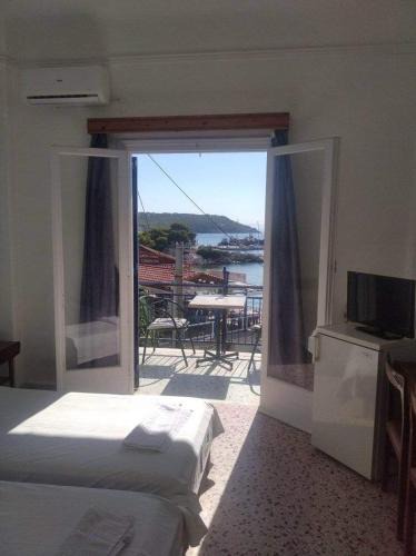 Agia Marina Hotel | Ammoudia Rooms