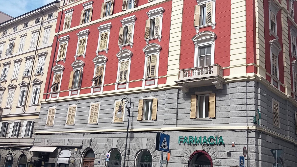 Citta Nuova-Barriera Nuova-San Vito-Citta Vecchia Apartment | Among the charming historic buildings, the public garden, quiet apartment