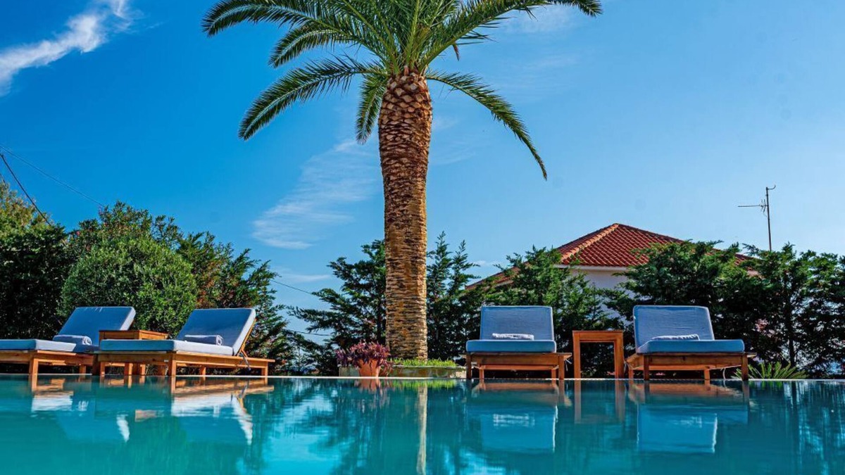 Agios Sostis Villa | Amor Beach Villa 3 Bedrooms with huge pool, BBQ, near the beach.