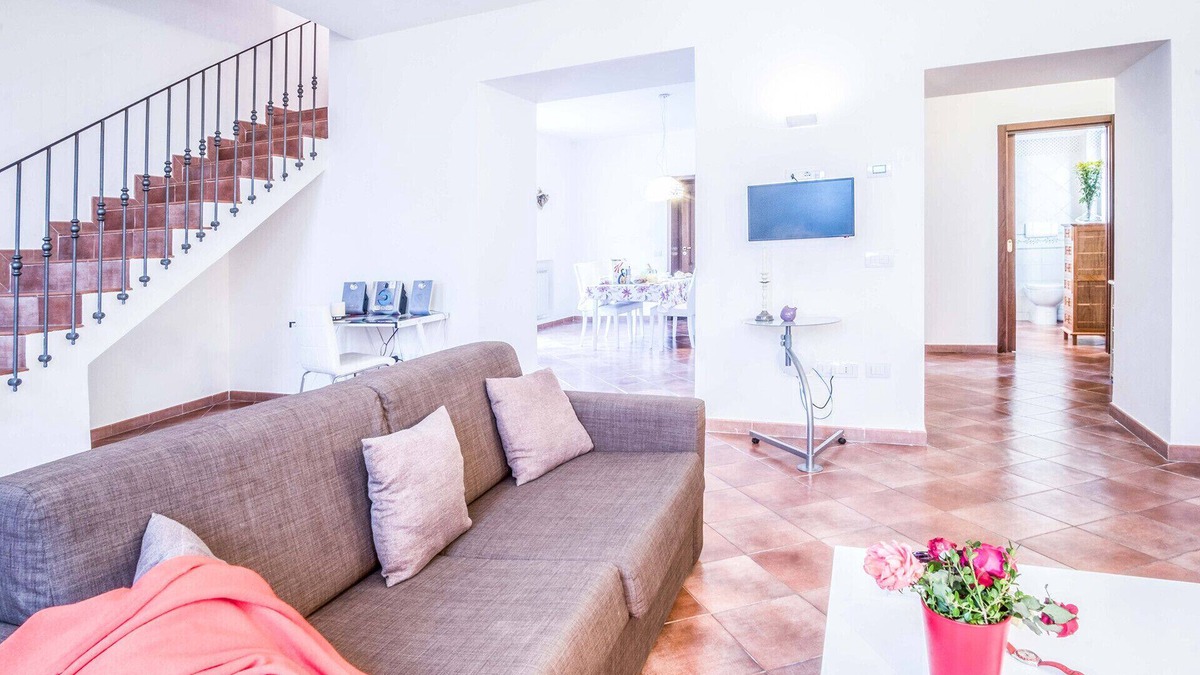 Sorrento City Centre Apartment | AMORE RENTALS - Maison Palazzo Correale with Air Conditioning