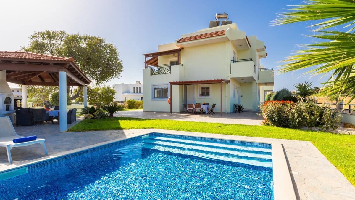 Gennadi Villa | Amphitrite Villa - Four Bedroom Villa, Sleeps 8