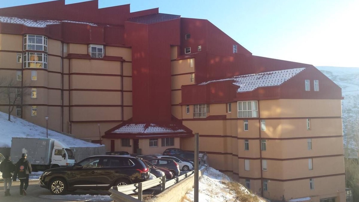 Pradollano Apartment | Amplio Apartamento Para 8 en Edif Europa
