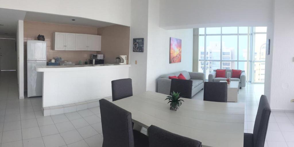 Costa Azul Apartment | Amplio, cómodo y hermoso departamento en Acapulco