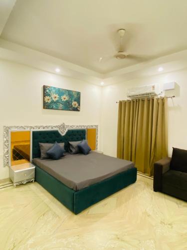 Udyog Vihar House | Amrit Villa