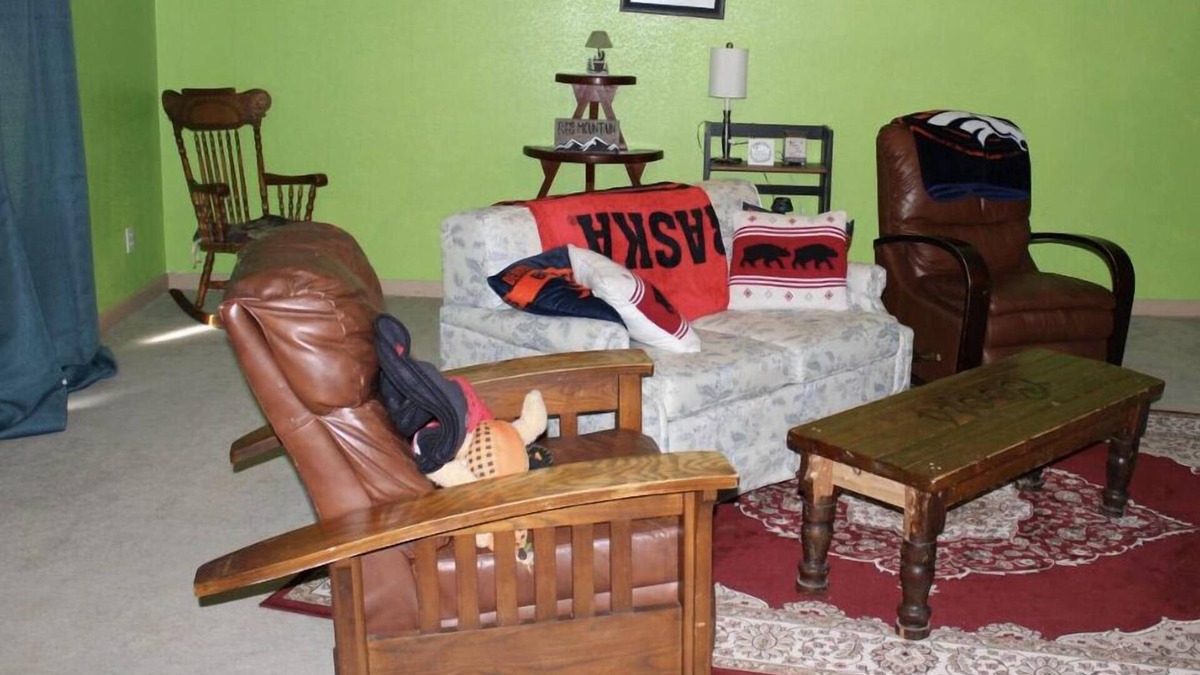 Johnstown Apartment | Amy's Home Away From Home