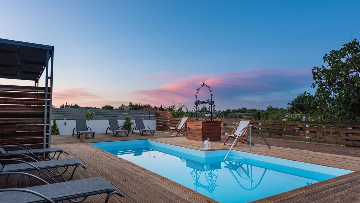 Pantokratoras Villa | Amygdalia Villa - 3 bedroom villa with pool