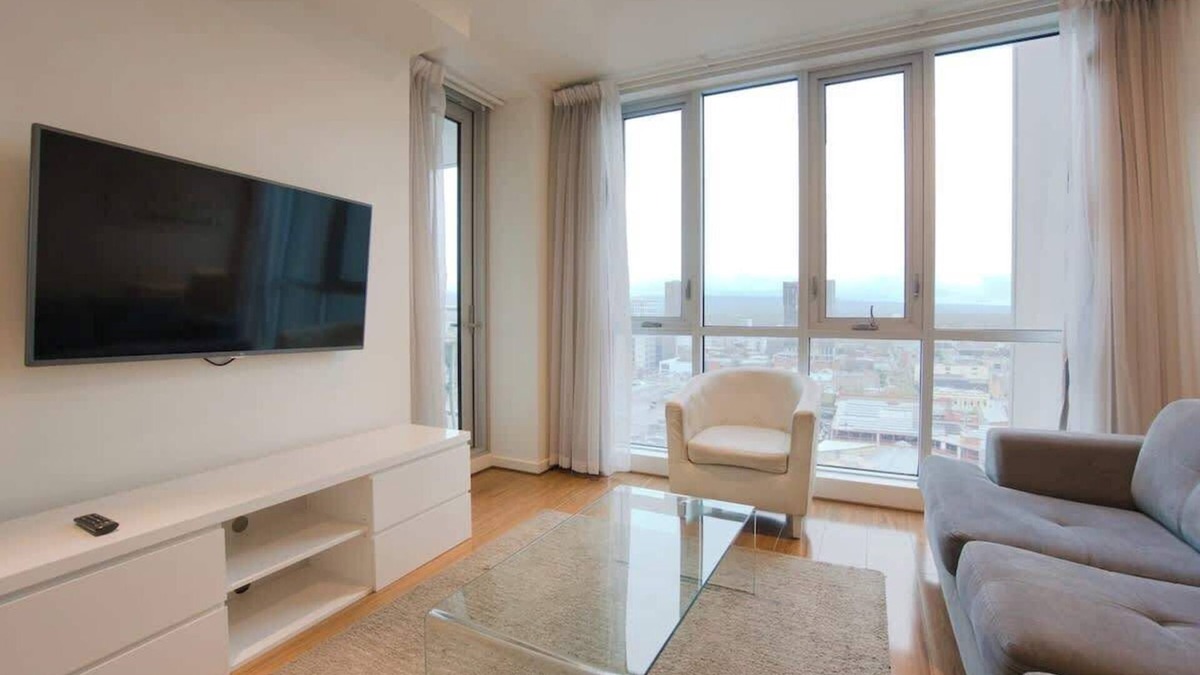 Adelaide Central Business District Apartment | Amyra Residences on Rowlands Place - Unit 1607
