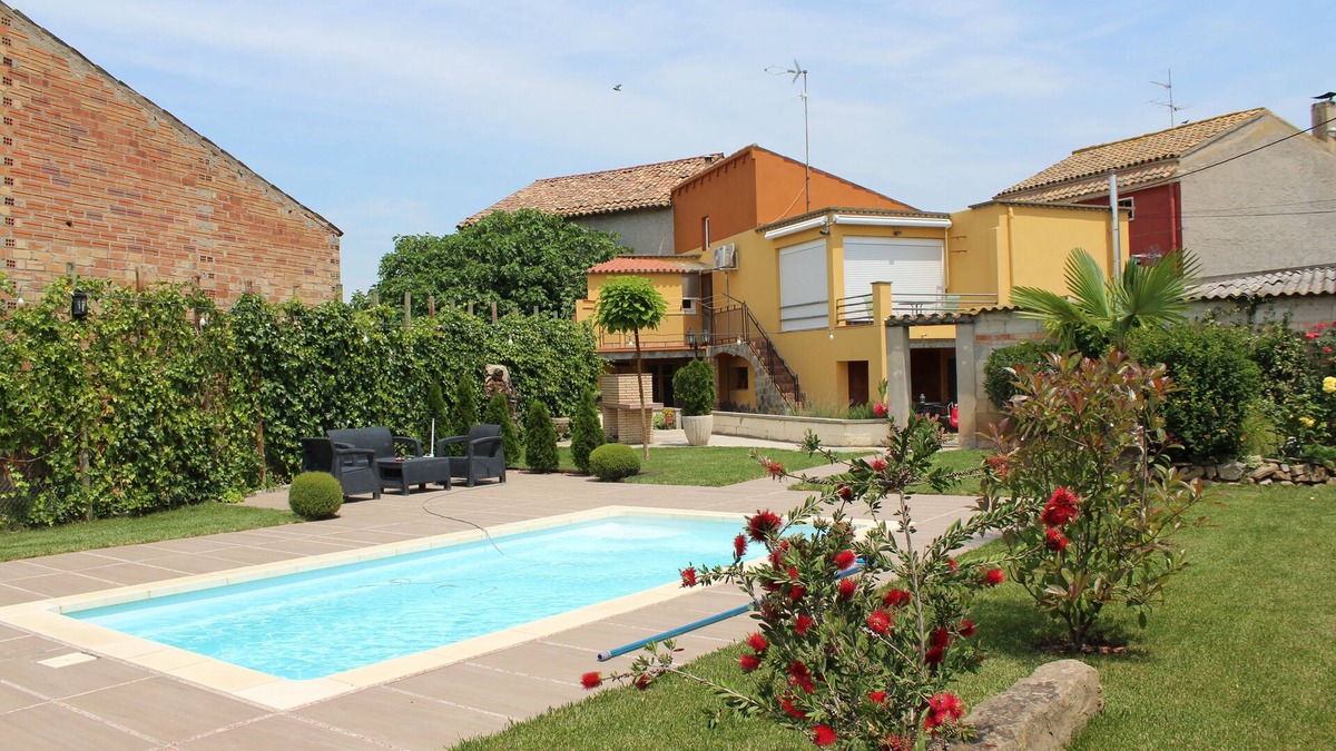 El Tarros House | AN ALTERNATIVE ON GAUDIR D'UN ESPAI COMÚ FAMILIAR FOLLOWS LA SEVA FINALITAT