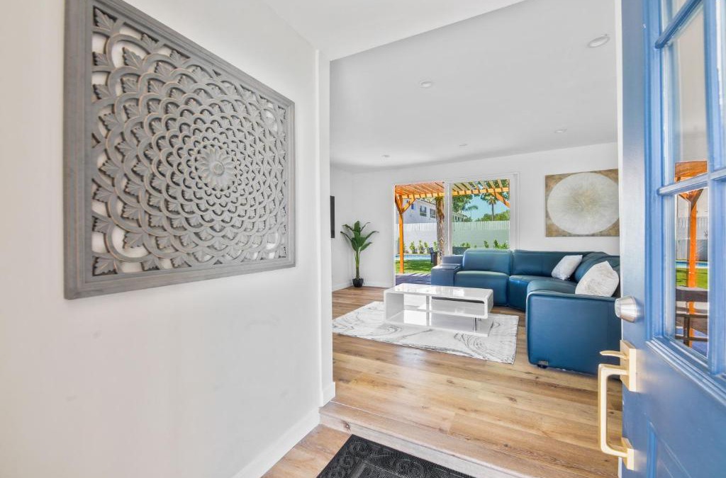 Reseda House | An amazing full house with a pool