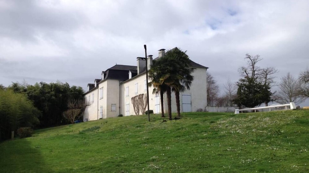 Lucq-de-Bearn House | An authentic “maison de maître”, renovated with swimming-pool and set in the foothills of the Pyrenees