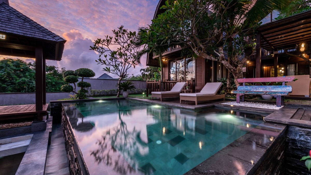 Bukit Villa | An Elegant 3BR Private Wooden Villa with a Private Swimming pool at Jimbaran.