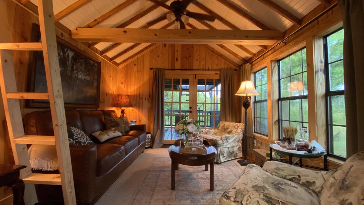Thomasville Cabin | An elegant waterside retreat in the Red Hills
