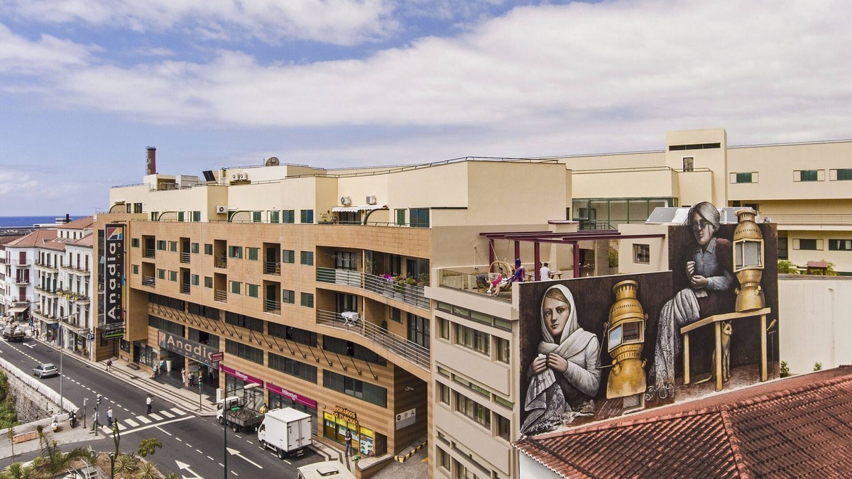 Se Condo | An entire building in the centre of Funchal, Drapes Design.