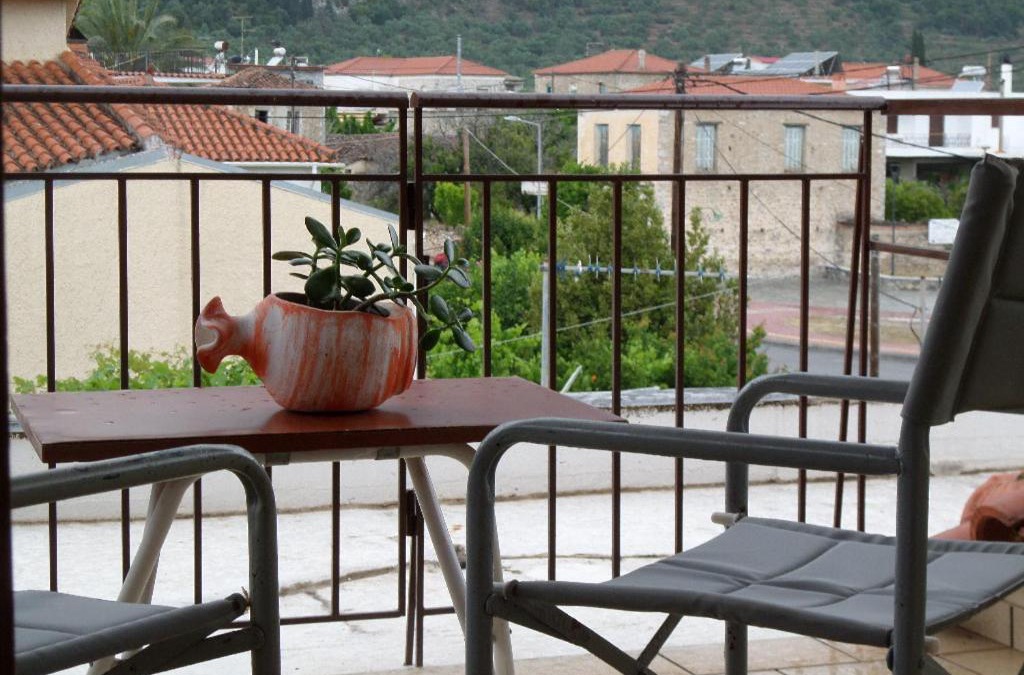 Xirokampi Apartment | An Entire studio- Farida-Free Parking-Wifi