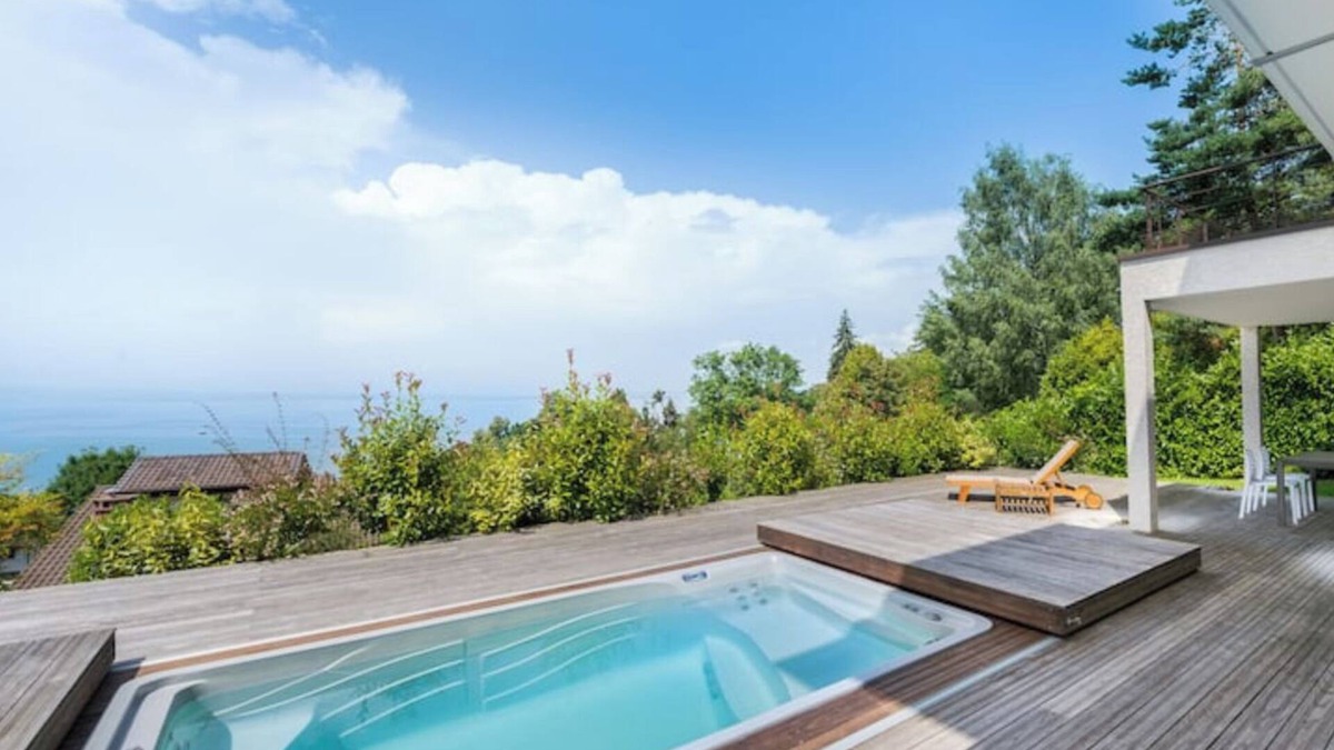 Publier Villa | An Exceptional Villa in front of Lake Geneva