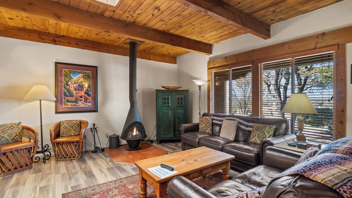 Northeast Santa Fe Hotel | An Exciting Downtown Destination With Kiva Fireplace, Full Kitchen