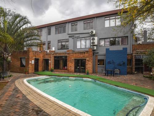Nelspruit House | An Exclusive Guesthouse too
