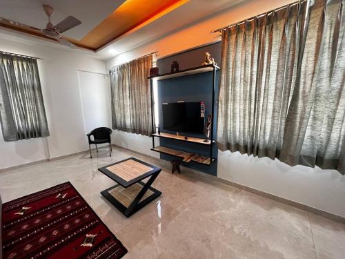 Nashik Apartment | Anahat Host All Rider 2bhk Appartment 2 bed AC