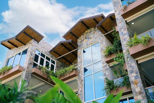Calatagan Hotel | Anam Beach Resort