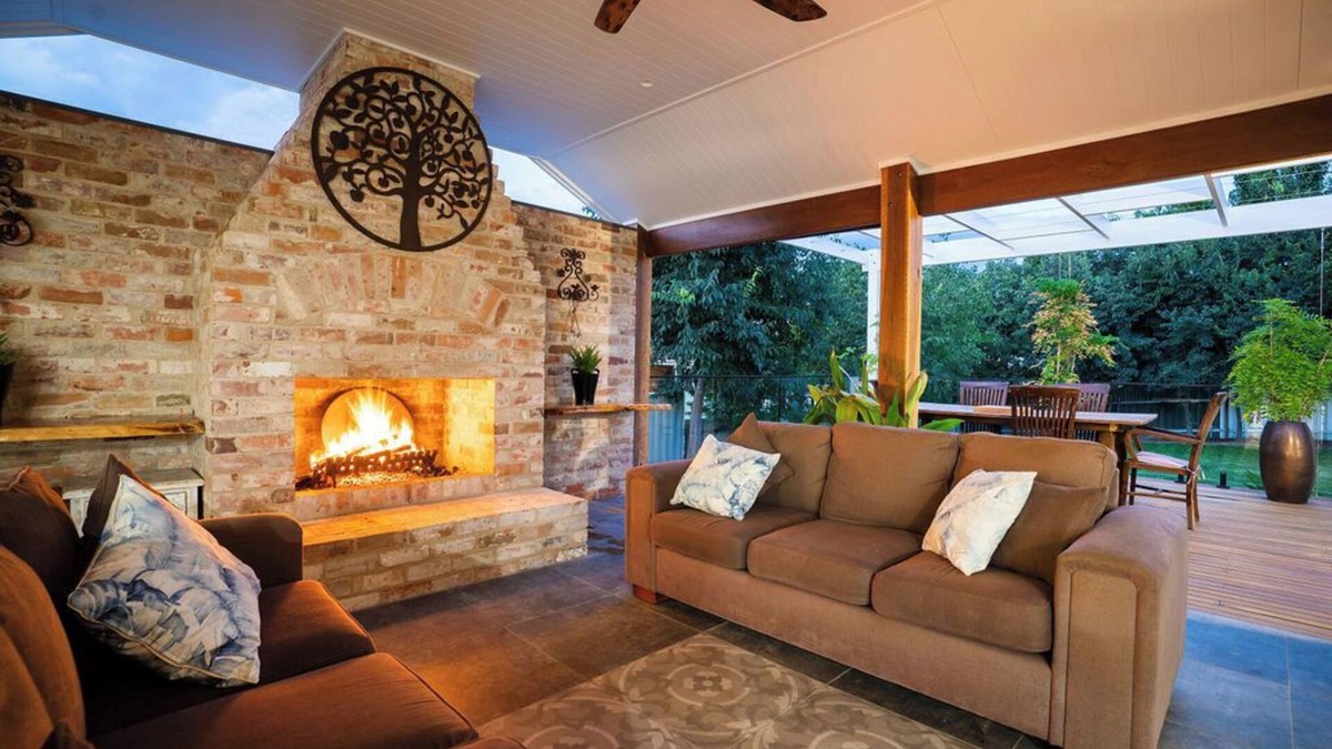 East Albury House | Ananda Cottage. Pure Serenity